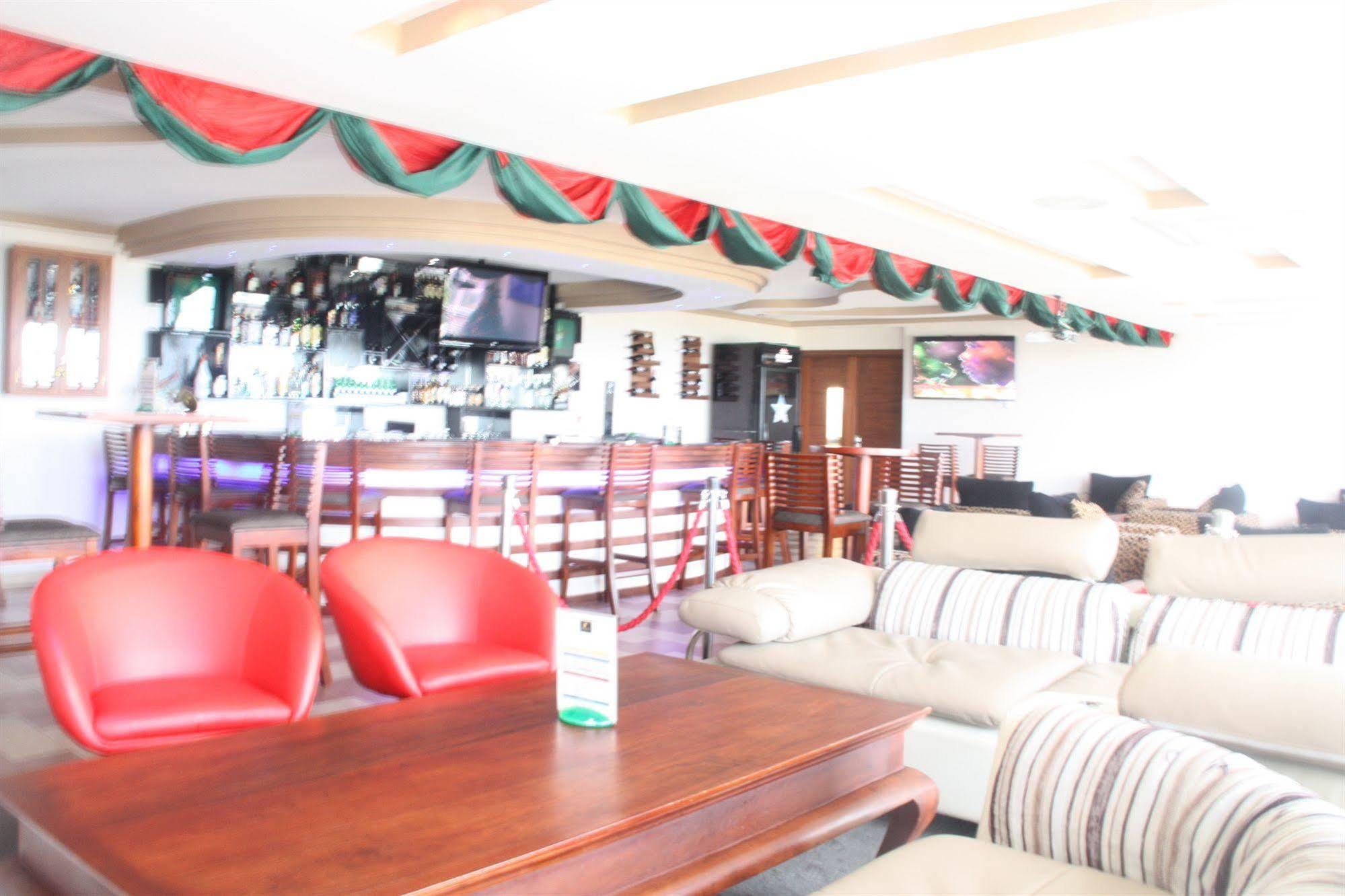 Regency Park Hotel Dar es Salaam Ngoại thất bức ảnh