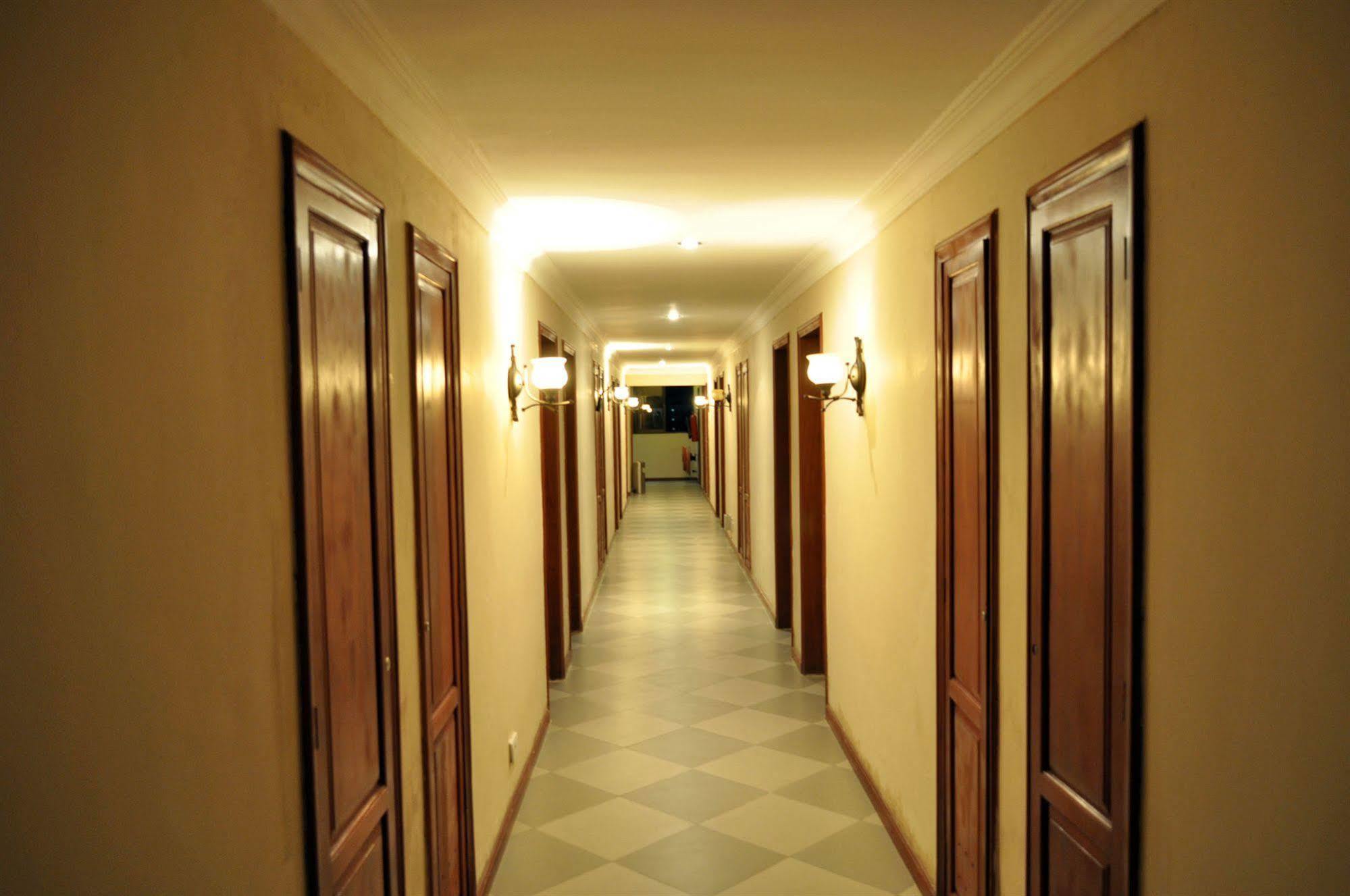 Regency Park Hotel Dar es Salaam Ngoại thất bức ảnh
