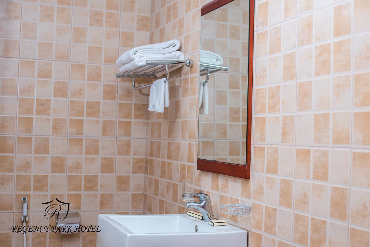 Regency Park Hotel Dar es Salaam Ngoại thất bức ảnh