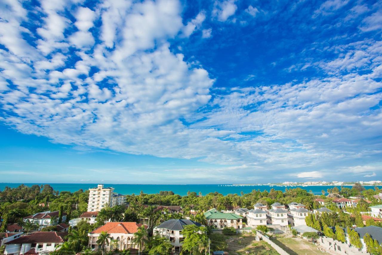 Regency Park Hotel Dar es Salaam Ngoại thất bức ảnh