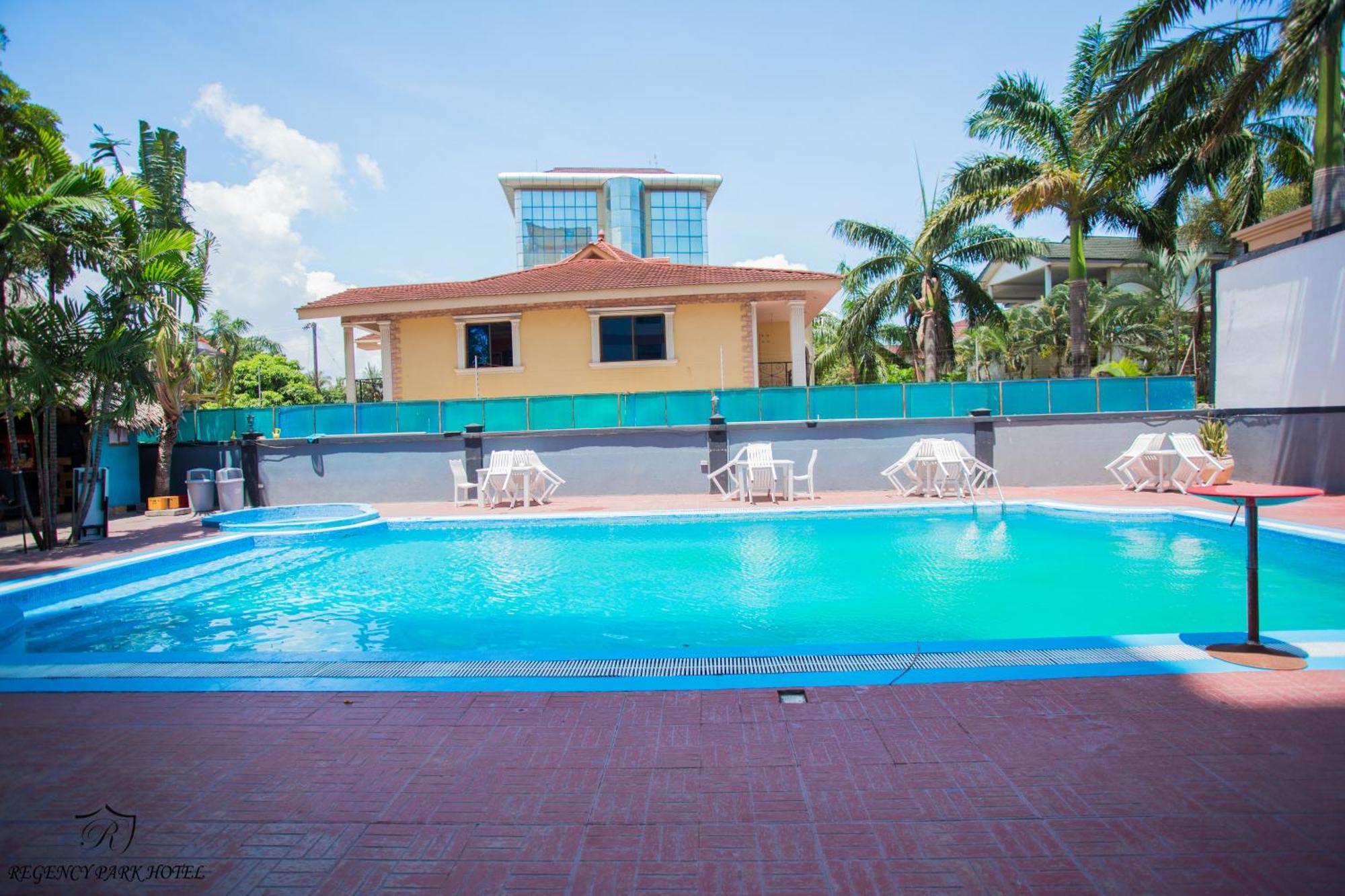 Regency Park Hotel Dar es Salaam Ngoại thất bức ảnh